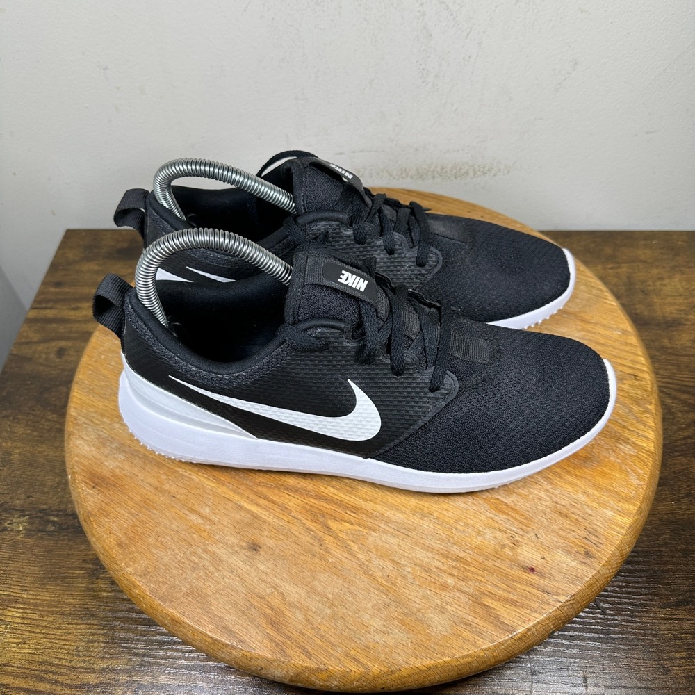 Nike Women's Black White Athletic Shoes Sneakers Size 8 AA1851-002